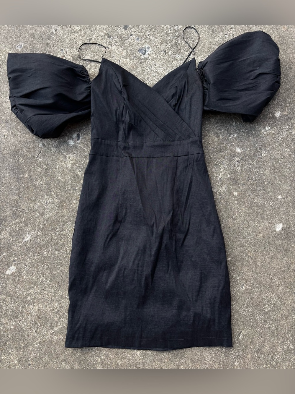 DO+BE Black Off-Shoulder Mini Dress with Puff Sleeves